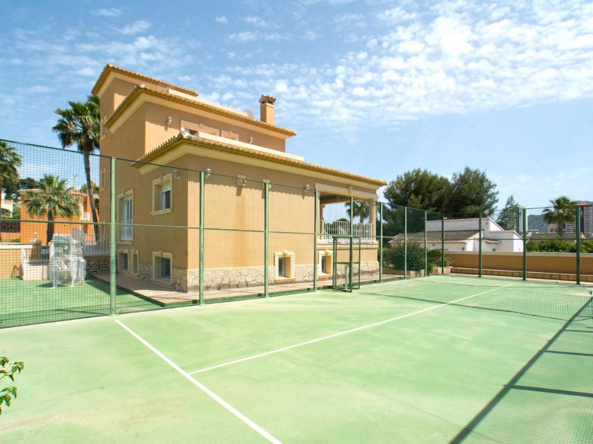 Villa Nadaltenis By Interhome กัลเป ภายนอก รูปภาพ